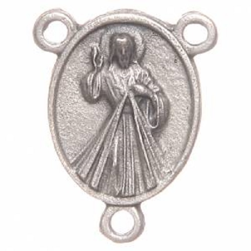 Papst Franziskus und die Medaille des barmherzigen Christus