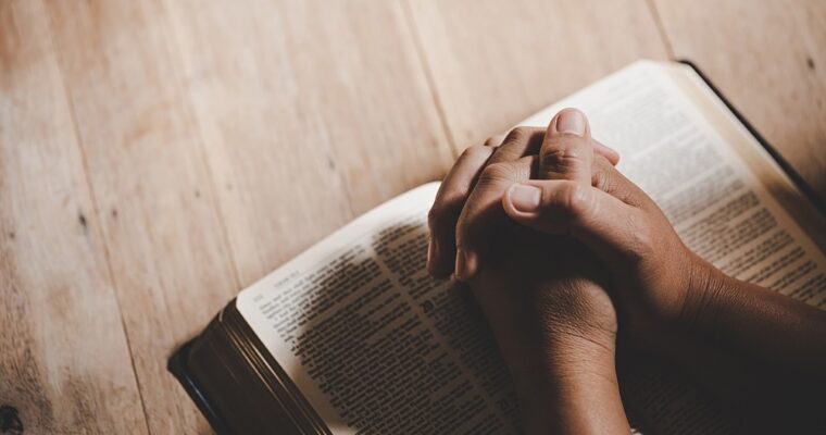 Wie man im Marienmonat um eine Gnade betet