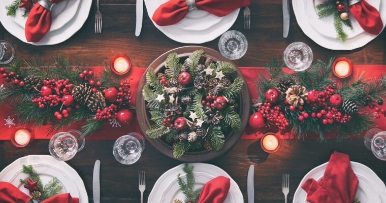 Den Tisch zu Weihnachten decken: viele Ideen, auch zum Selbermachen