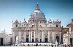 Der Petersdom im Vatikan: Symbol der Kirche für die ganze christliche Welt