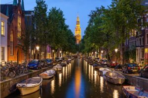 Die Frau aller Völker: Die Erscheinungen von Amsterdam